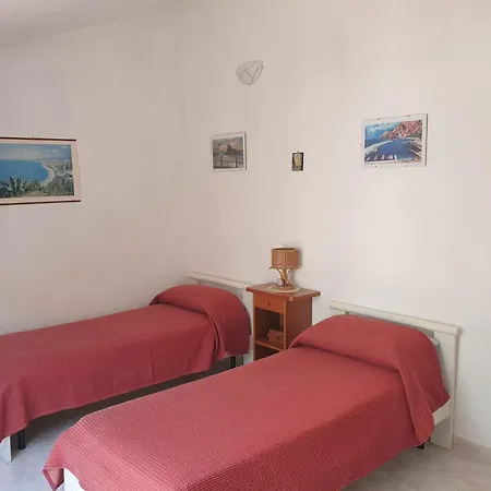 Umberto I בית נופש *